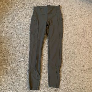 lulu lemon army green wunder under leggings